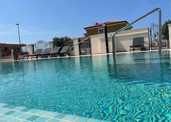 Softic Amra * ウマグ