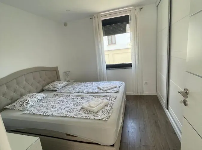 Softic Amra Умаг