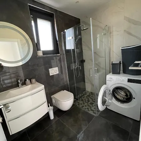 Softic Amra Apartamento *