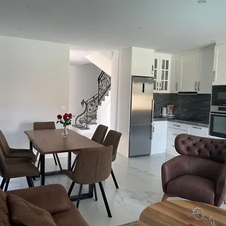 Softic Amra Apartman *